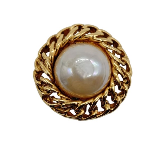 Authentic Chanel 24k Gold Plated Clip on Earrings - Picture 2 of 6